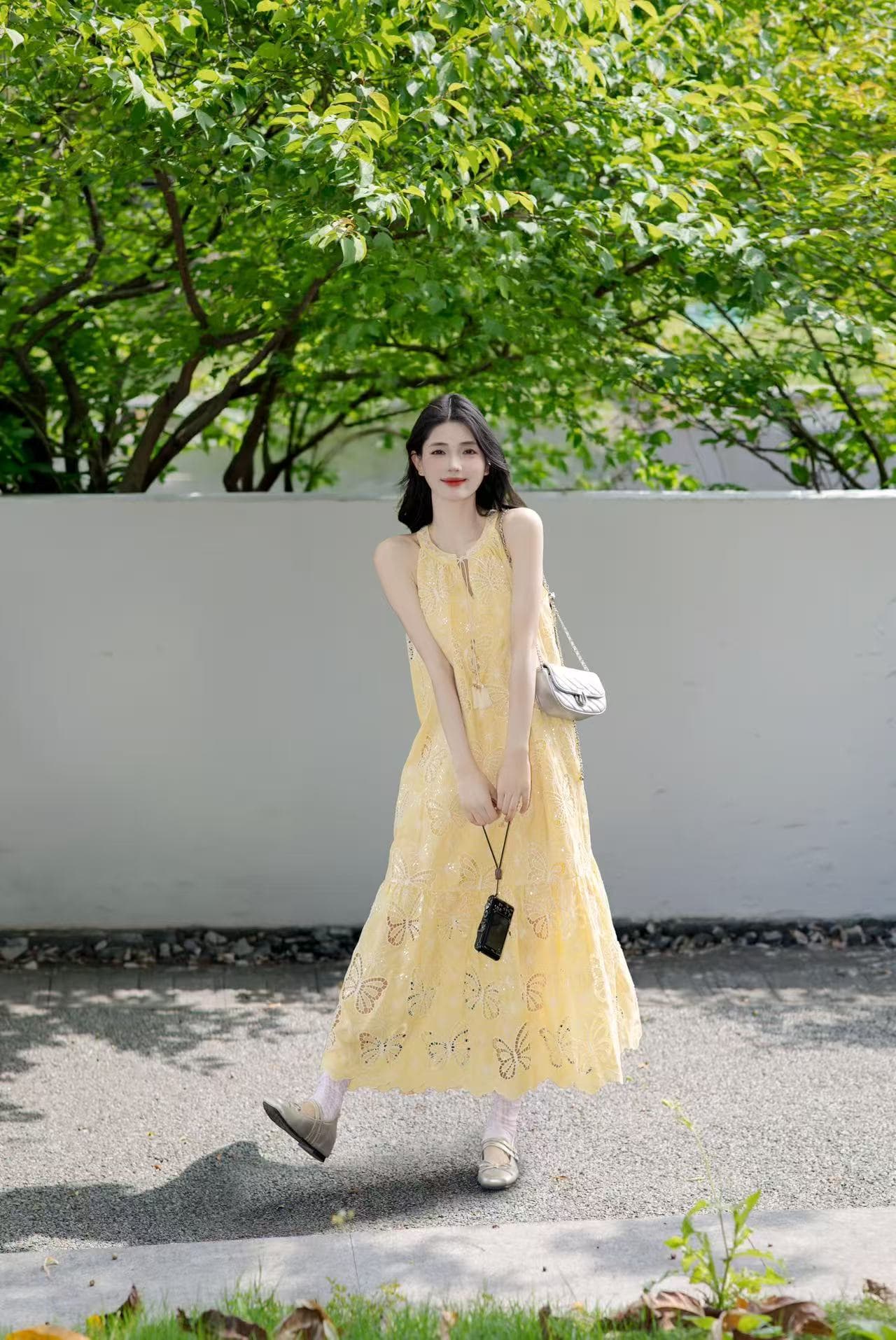 황색 고급 센스 우아함 홀로우 아웃 나비 자수 슬립 여성 드레스 2026 여름 새로운 부드러운 바람 롱 스커트 상세 이미지 6
