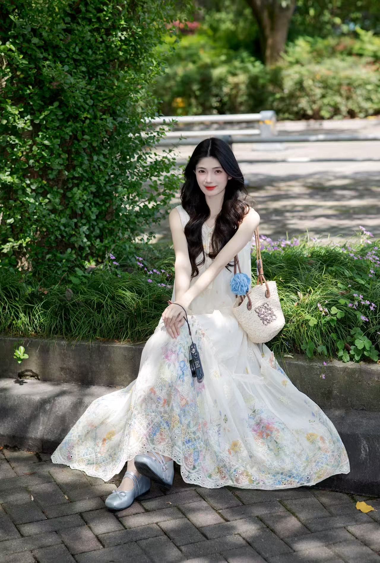 자이언트 잘 생긴 자수 꽃무늬 민소매 여성 드레스 여름 고급 센스 해변가 휴가 슈퍼 요정 해변 드레스 아름다운 롱 스커트 상세 이미지 6