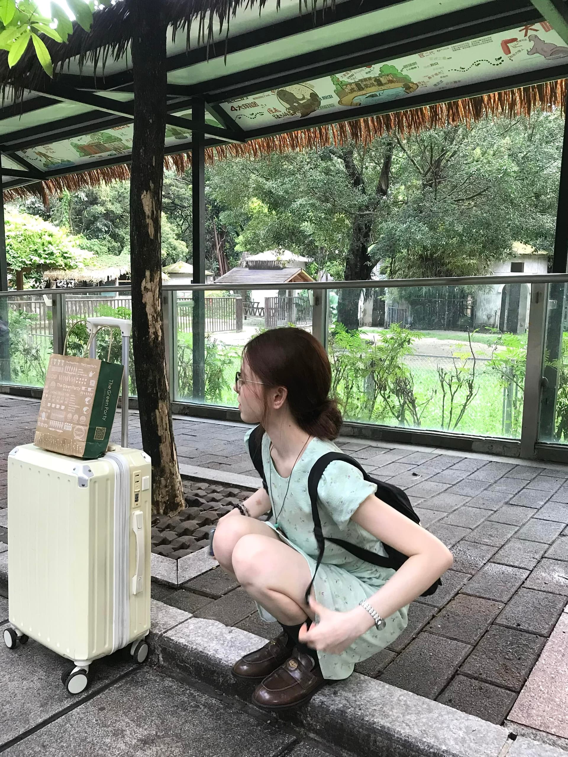여름 레몬 여름 한 부서 거품 소매 꽃무늬 여성 드레스 여름 허리 수축 품격 부드러운 바람 미니 스커트 드레스 상세 이미지 2