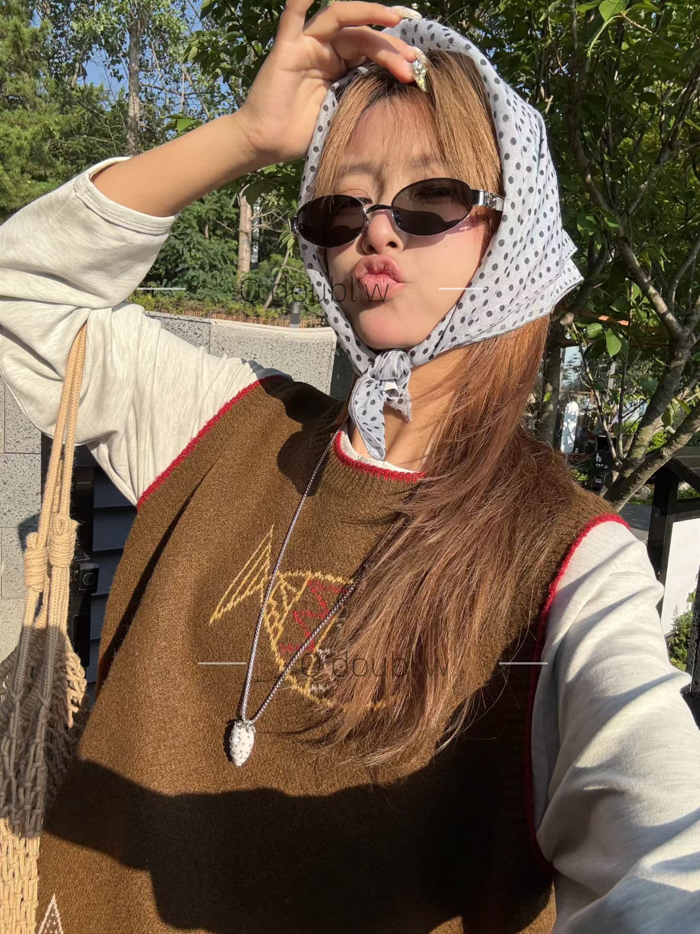작은 물고기 어린애 같은 레트로 드레스 코드 네클라인 주머니 배색 니트 스웨터 베스트 어깨 여성 가을 켜기 새로운 부모와 자식 조끼 상세 이미지 6