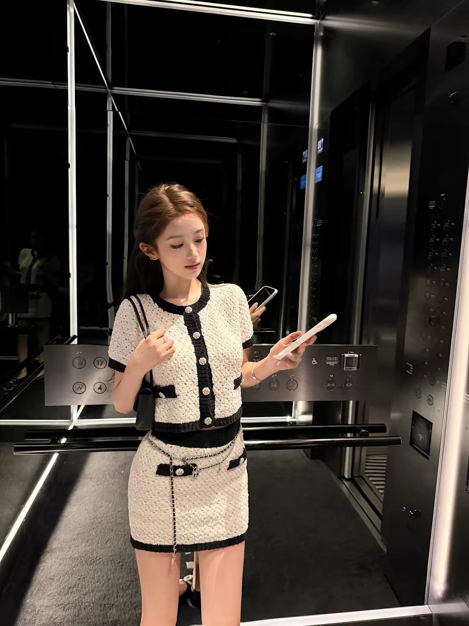 chicyou paris dairy 파란색 화이트 샤오시엔 두꺼운 바늘 니트 반팔 오픈 가디건 미니 스커트 세트 상세 이미지 3