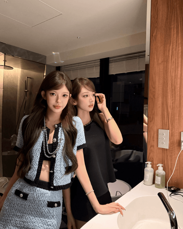 chicyou paris dairy 파란색 화이트 샤오시엔 두꺼운 바늘 니트 반팔 오픈 가디건 미니 스커트 세트 상세 이미지 7