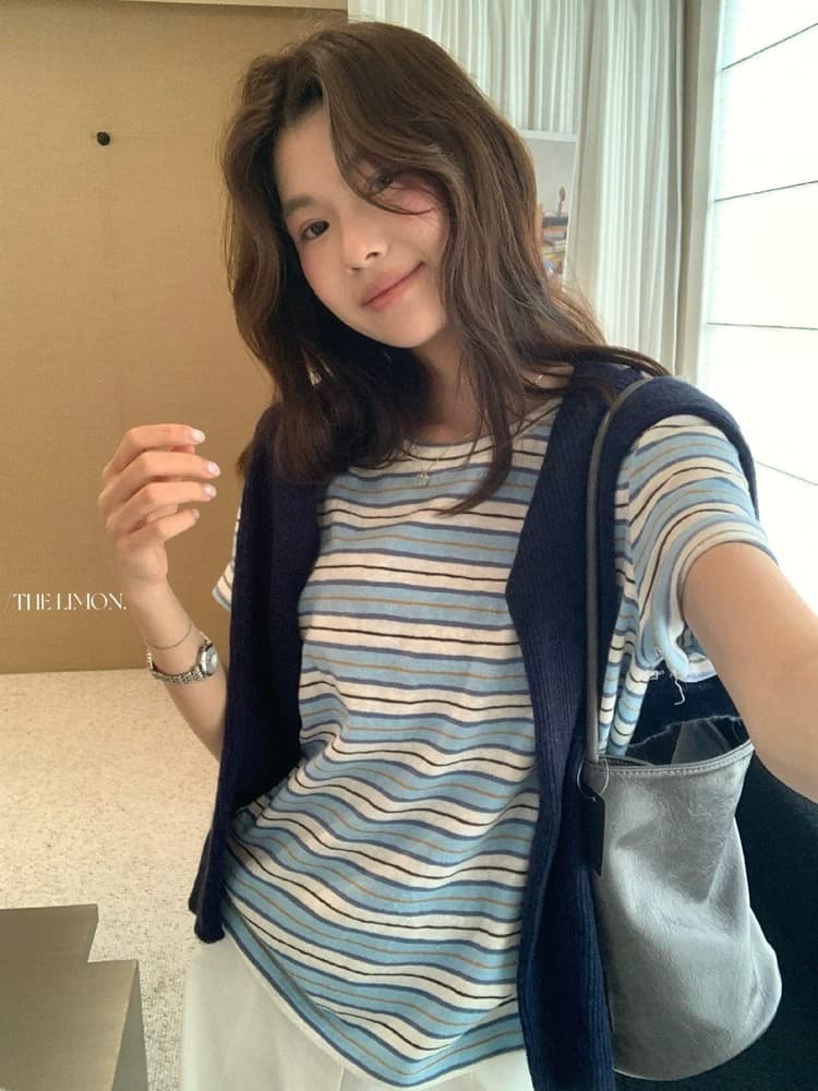 한 부서 파란색 스트라이프 라운드 넥 반팔 티셔츠 여성 여름 새로운 느긋한 바람 루즈핏 캐주얼 긍정적 인 어깨 동정 맨위