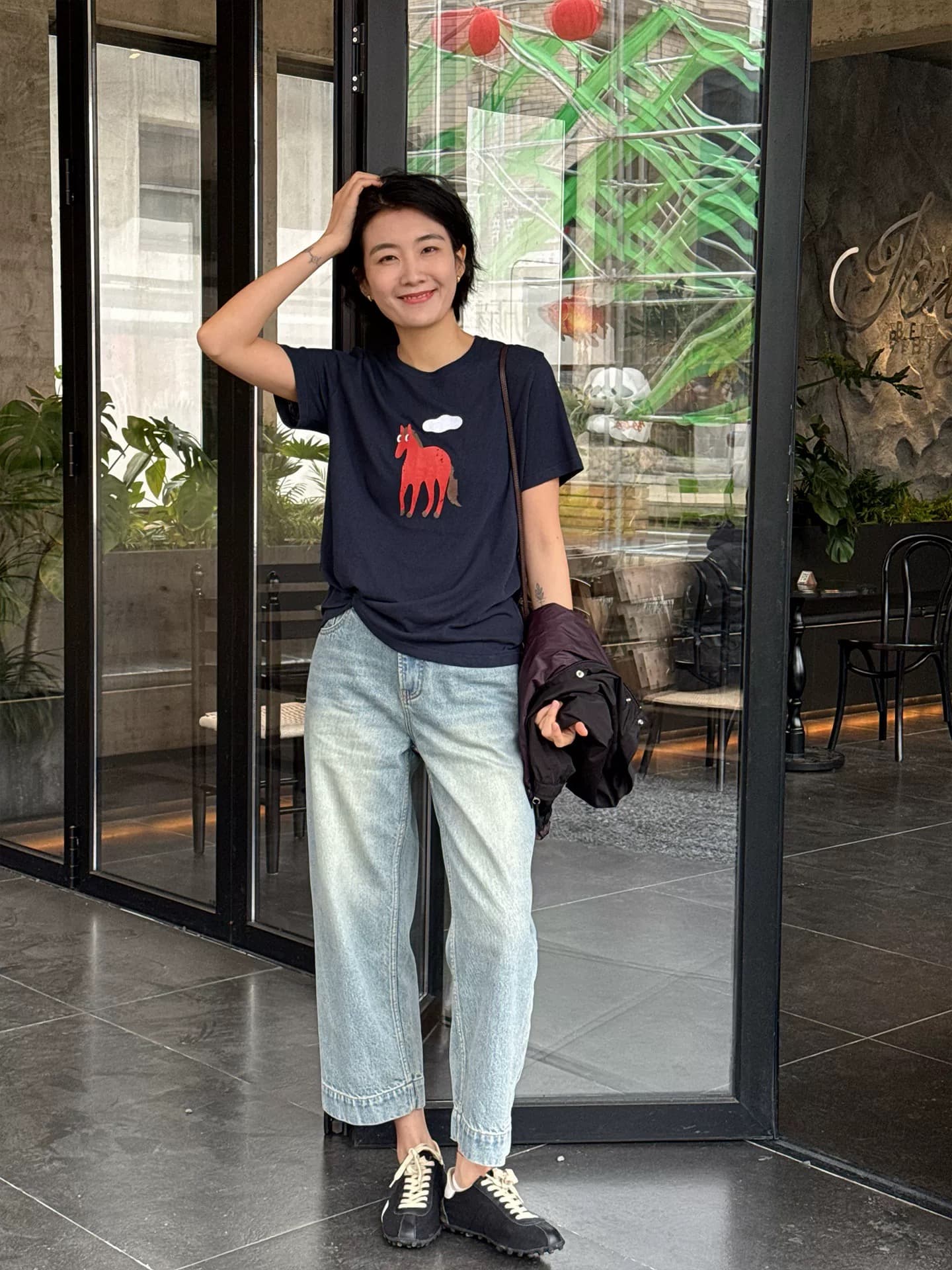 레트로 해군 프린트 라운드 넥 반팔 티셔츠 여성 여름 얇은 루즈핏 캐주얼 Chic 반소매 만나는 긍정적 인 어깨 의류 상세 이미지 1