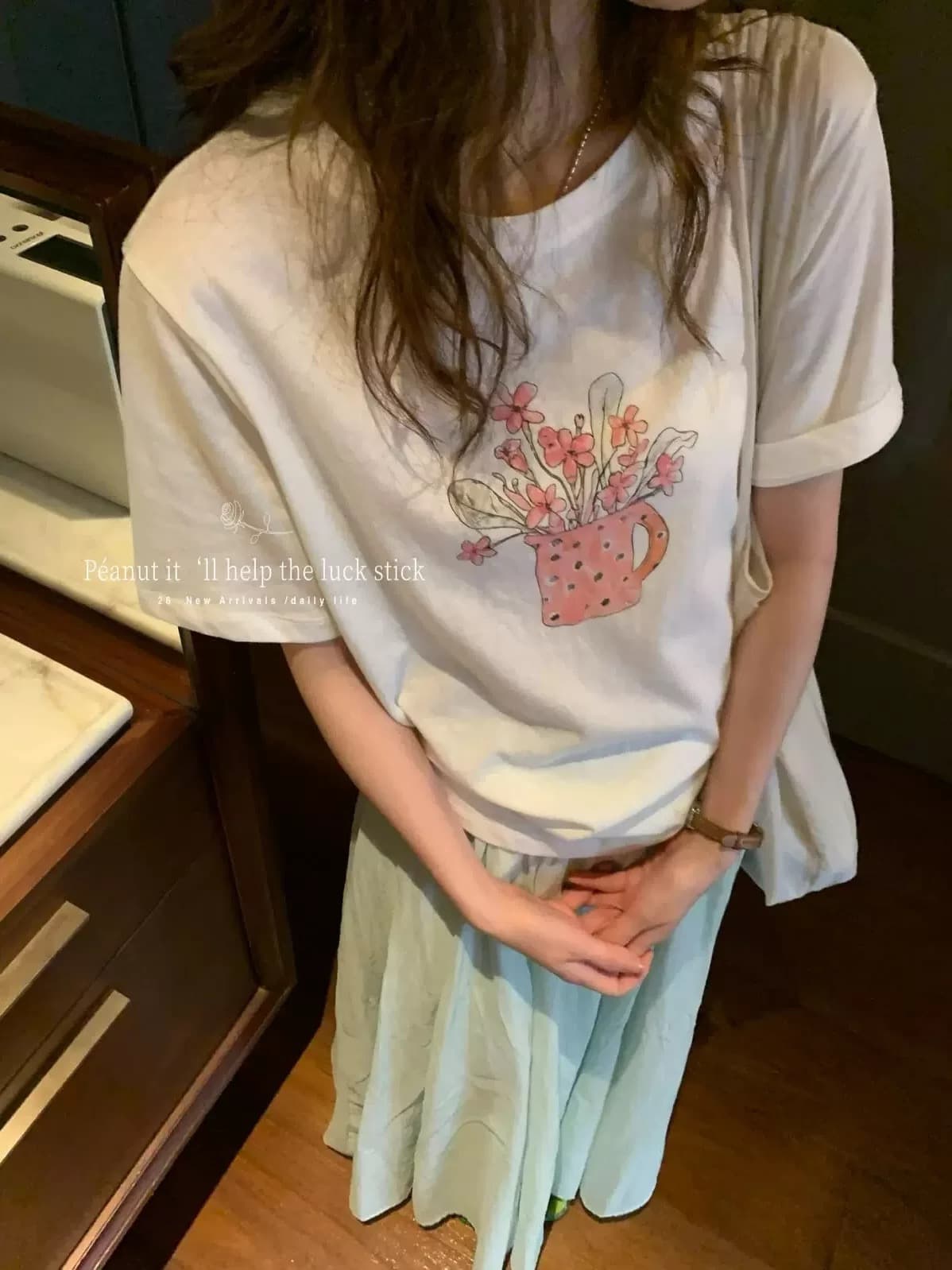 연령 감소 루즈핏 레트로 유화 꽃병 눈꽃 면 반팔 티셔츠 여성 얇은 동정