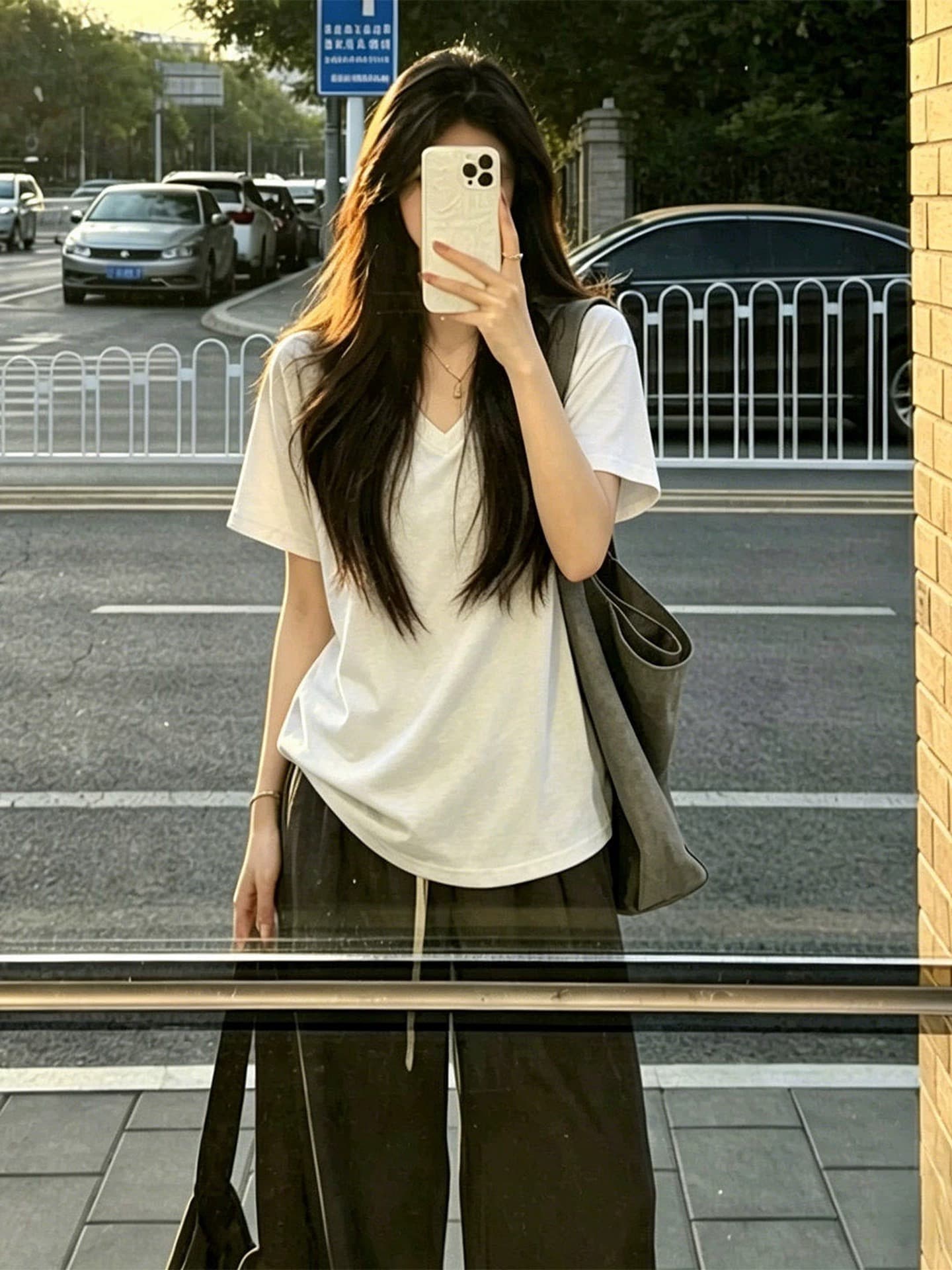 한 부서 미니멀리즘 캐주얼 V넥 회색 반팔 티셔츠 여성 여름 오래된 돈 바람 느긋한 루즈핏 다용도 반소매 긍정적 인 어깨 의류 상세 이미지 4