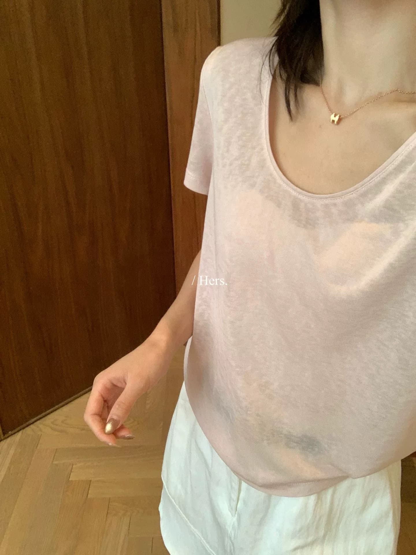 라이 경기 서울 가면 t 작은 대중 디자인 센스 u 칼라 반팔 티셔츠 여성 미니멀리즘 다용도 루즈핏 맨위 상세 이미지 5