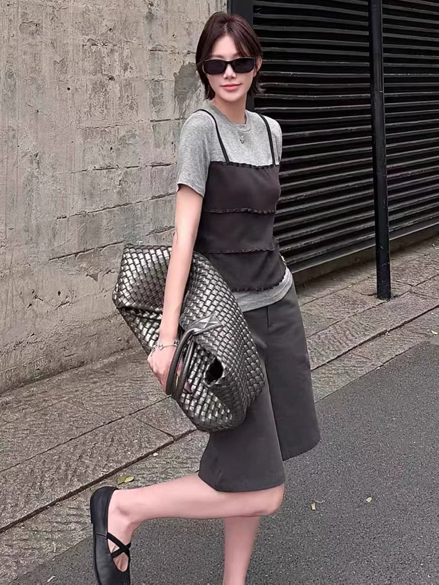 페이크 레이어드 슬립 패치워크 반팔 티셔츠 여성 2026 여름 한국 스타일 슬림해 보이는 캐주얼 다용도 스택 착용 맨위 이미지 2