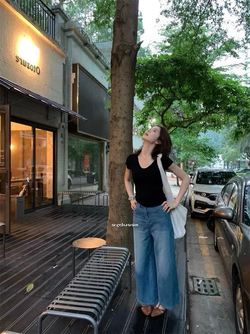 한 부서 다용도 검정색 긍정적 인 어깨 반팔 티셔츠 여성 여름 신축성 몸매 가꾸기 허리 수축 디자인 센스 V넥 순수한 욕망 맨위 여성 상세 이미지 2