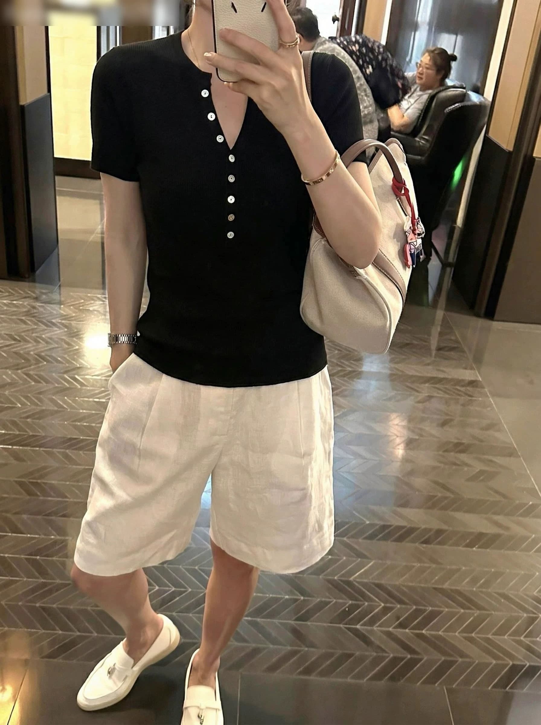 오래된 돈 바람 높음 지혜 센스 회색 반 개방 칼라 헨리 셔츠 반팔 여성 여름 얇은 스타일 몸매 가꾸기 반소매 품격 맨위 이미지 3