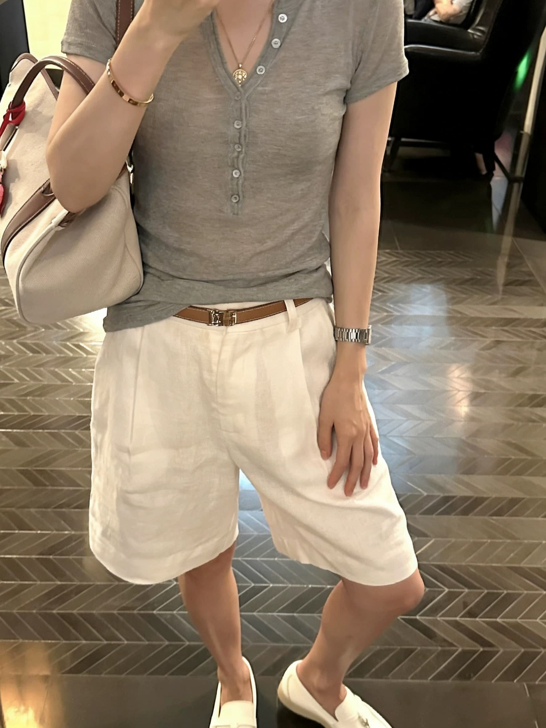 오래된 돈 바람 높음 지혜 센스 회색 반 개방 칼라 헨리 셔츠 반팔 여성 여름 얇은 스타일 몸매 가꾸기 반소매 품격 맨위 상세 이미지 6