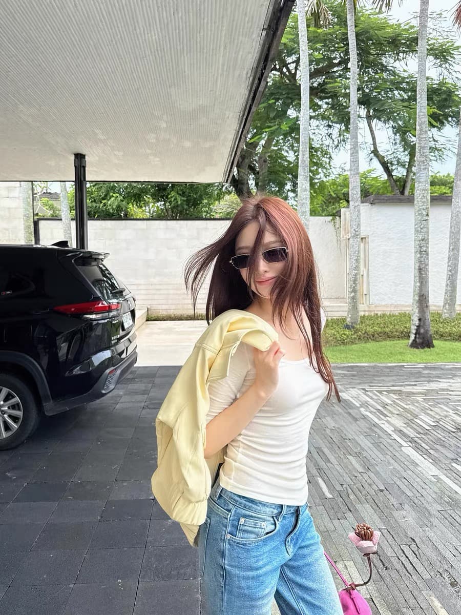 가면 t 섬유 모달 u 칼라 긍정적 인 어깨 중간 소매 티셔츠 여성 상세 이미지 7