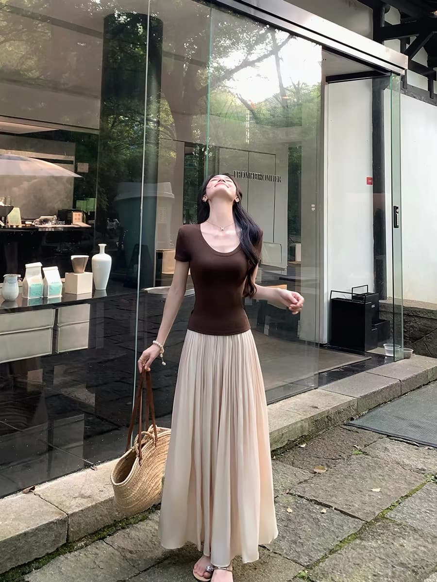 커피 색상 u 칼라 긍정적 인 어깨 기초 반팔 티셔츠 여성 여름 몸매 가꾸기 슬림해 보이는 타이트 빛 얇은 프로 피부 맨위 이미지 4