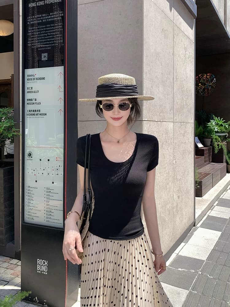 검정색 u 칼라 긍정적 인 어깨 티셔츠 여성 여름 몸매 가꾸기 슬림해 보이는 얇고 가벼운 반팔 맨위 상세 이미지 1