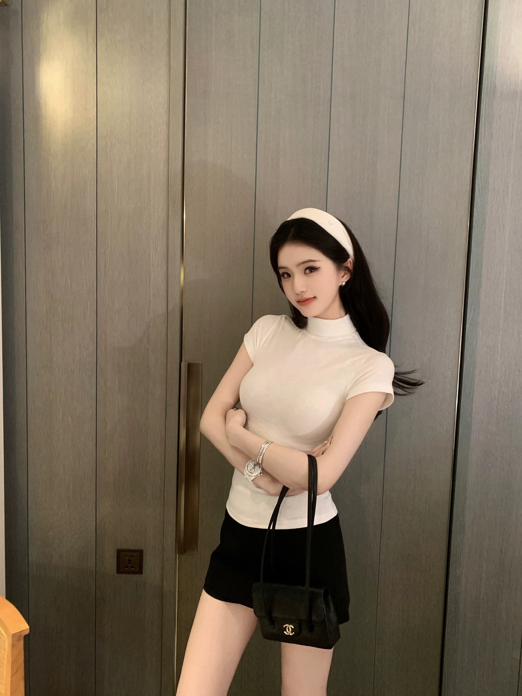 봄 새로운 좋은 인물 몸매 가꾸기 품격 터틀넥 반팔 티셔츠 기본 셔츠 여성 상세 이미지 2