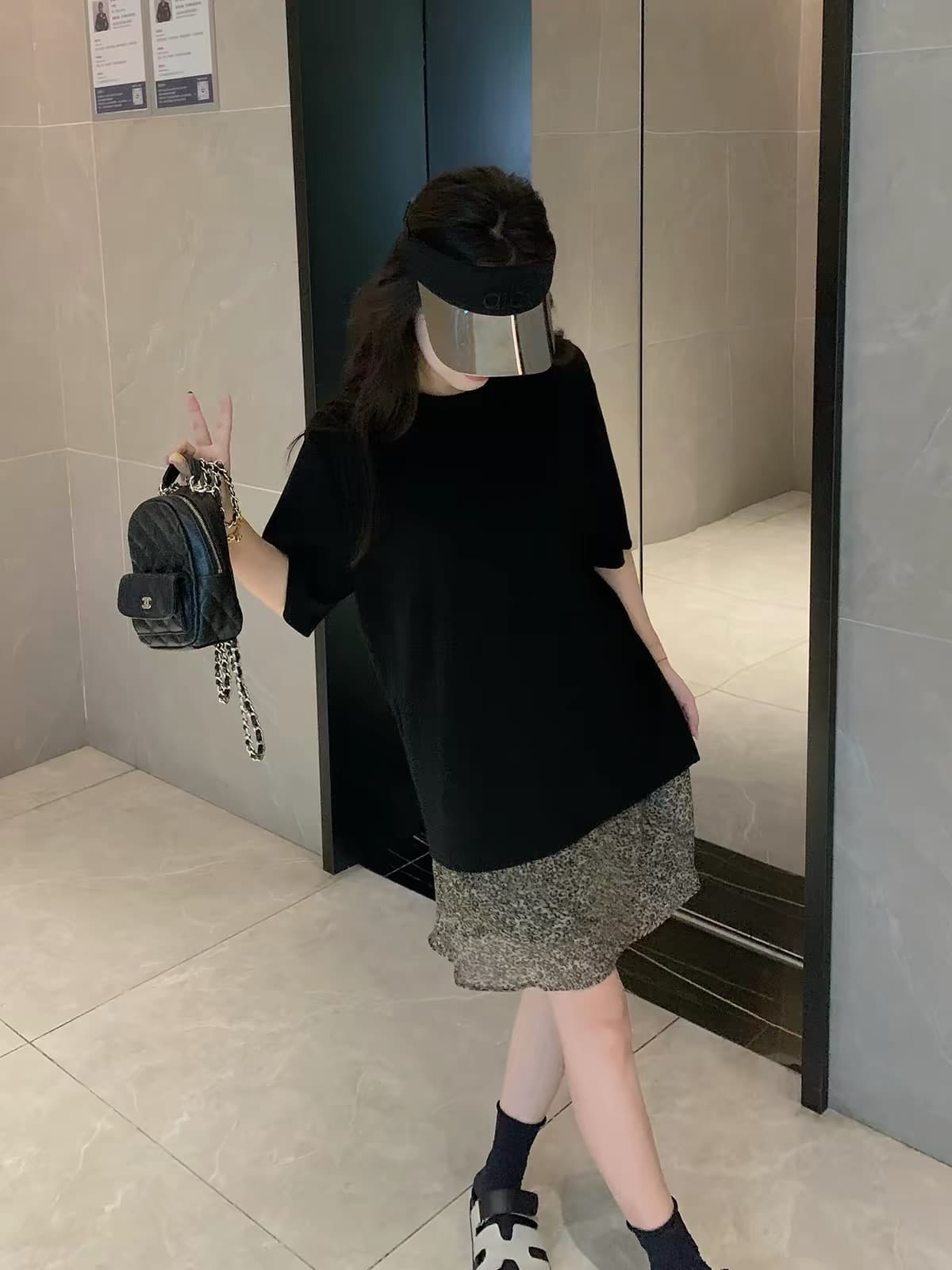 미니멀리즘 고급 센스 검정색 여름 새로운 티셔츠 여성 루즈핏 다용도 느긋한 바람 맨위 트렌디 이미지 3