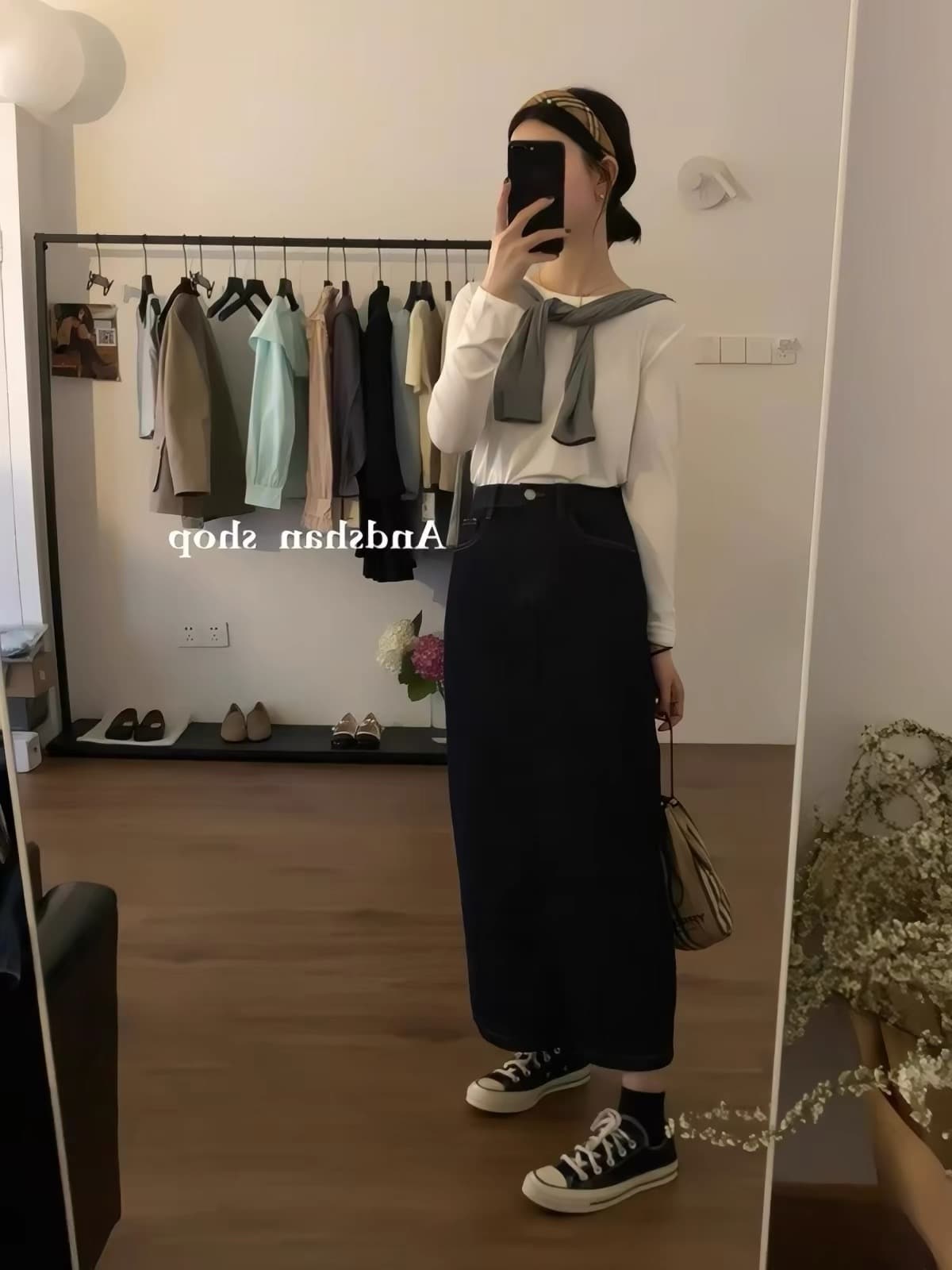 화이트 모달 가면 티셔츠 여성 긴 소매 여름 얇은 스타일 자외선 차단 블라우스 라운드 넥 긍정적 인 어깨 이른 가을 인사이드 가져 가라. 기본 셔츠 상세 이미지 4