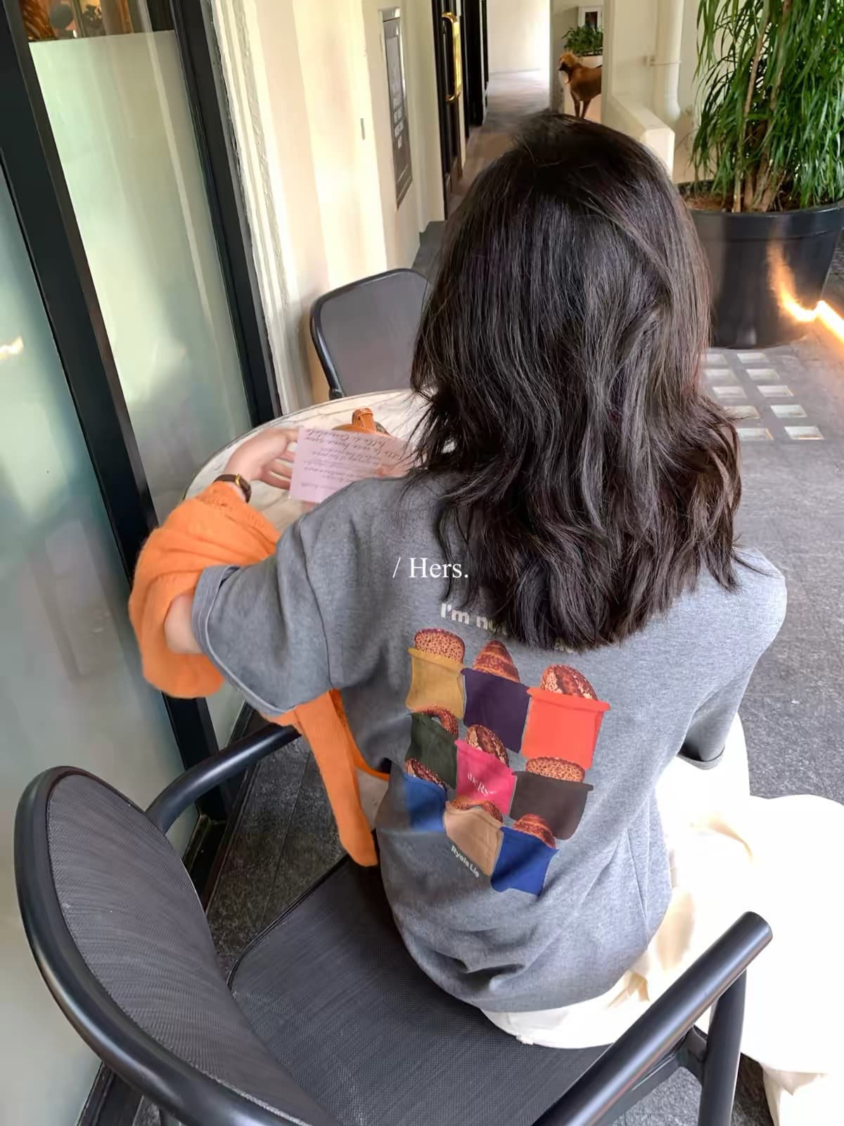 이른 가을 미니멀리즘 일상 캐주얼 전후 패턴 중성 반팔 티셔츠 이미지 2