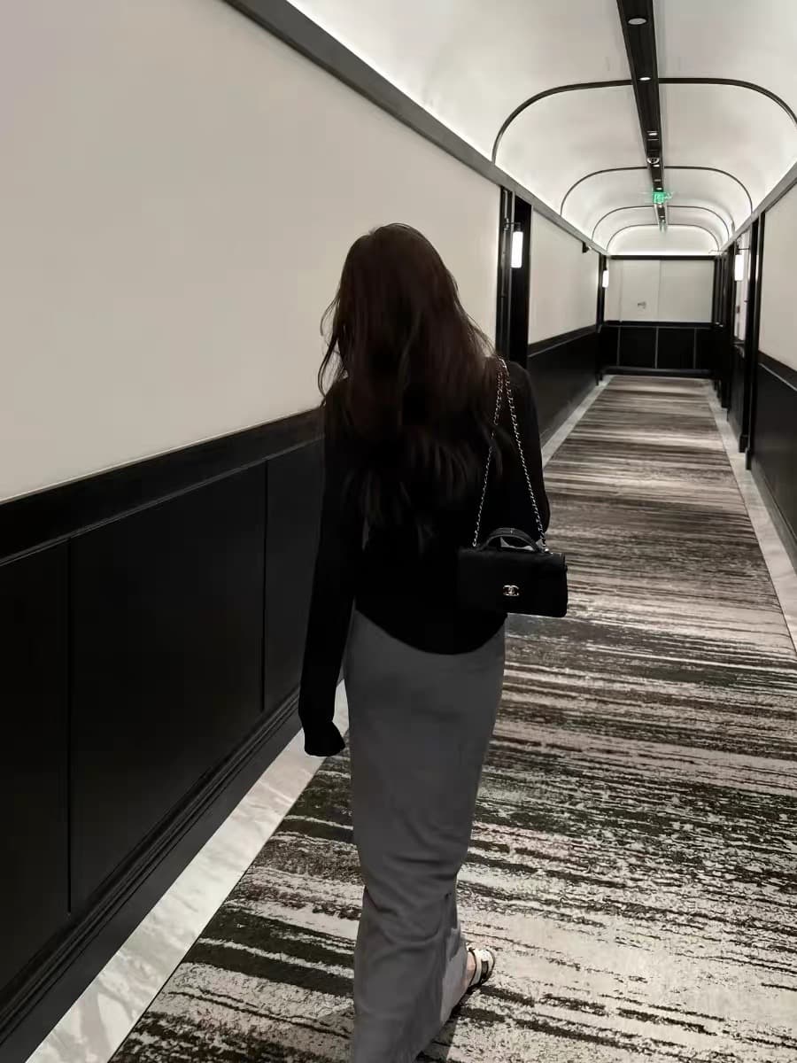느슨함 센스 화이트 자외선 차단 긴팔 티셔츠 블라우스 여성 여름 느긋한 루즈핏 주간 실크 에어컨 셔츠 오래된 돈 바람 맨위 이미지 3