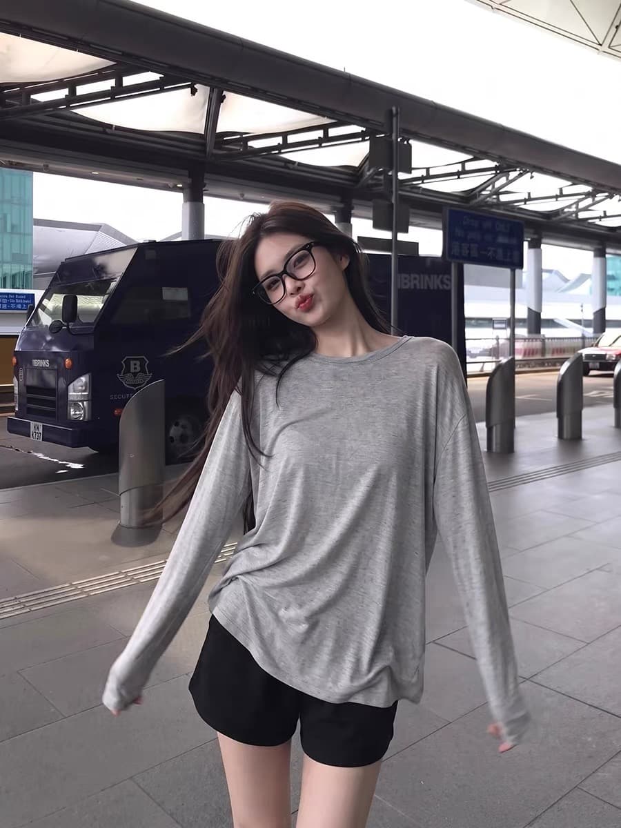 느슨함 센스 느긋한 회색 긴팔 티셔츠 여성 가을 인사이드 가져 가라. 디자인 센스 루즈핏 슬림해 보이는 기본 셔츠 아름다운 맨위 상세 이미지 3