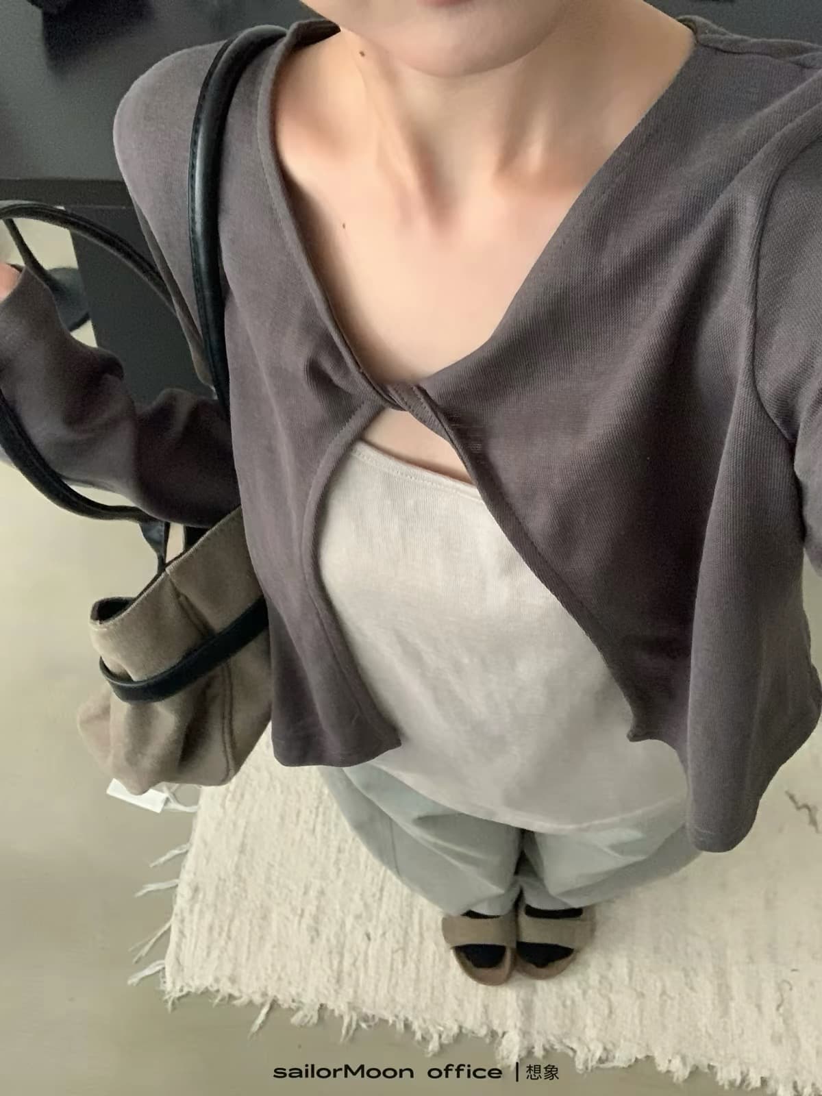 이른 가을 출퇴근 다용도 기초 섹션 니트 비틀림 오픈 가디건 미니멀리즘 조끼 세트 여성 상세 이미지 2