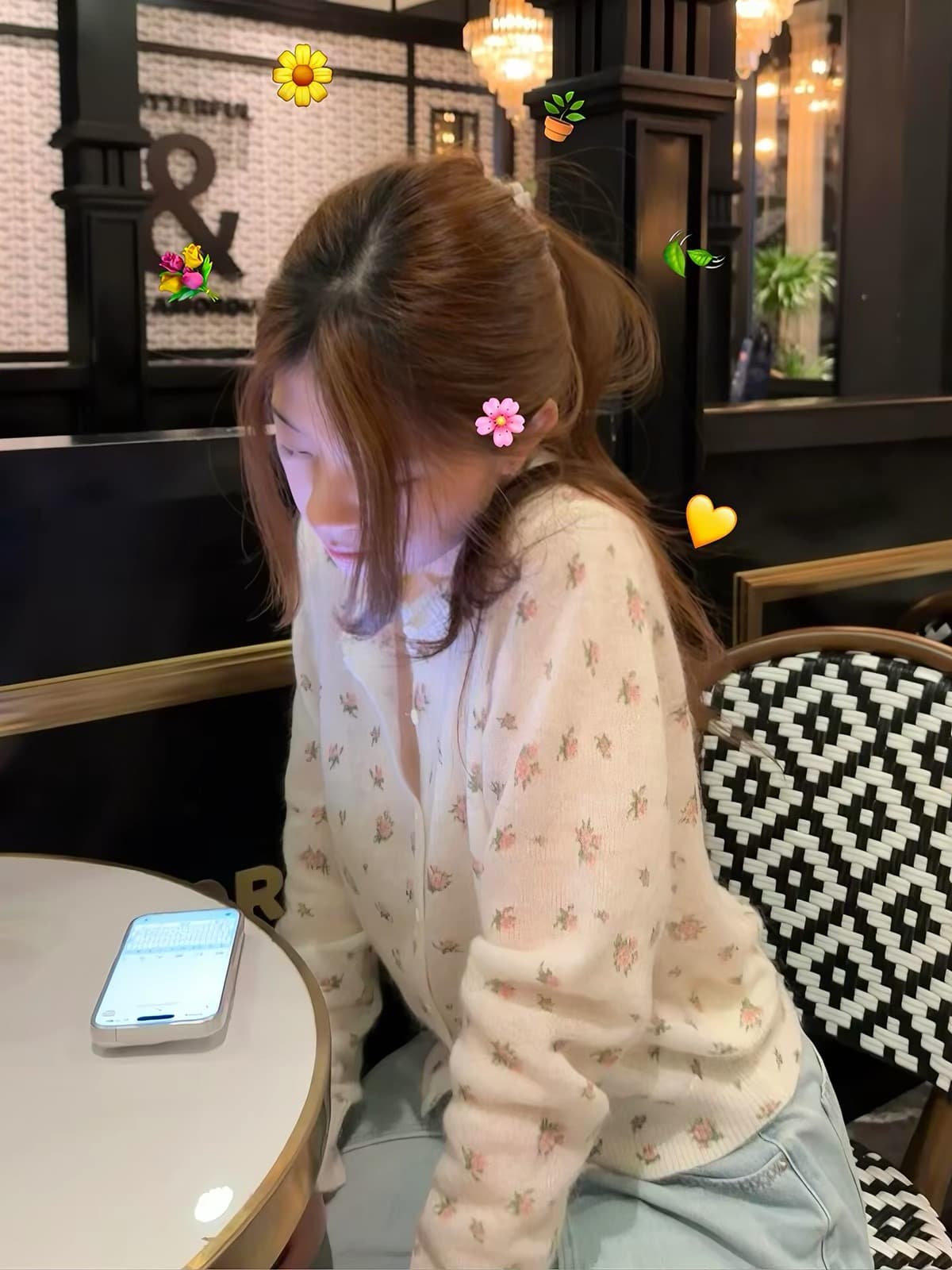 한 부서 화이트 꽃무늬 라운드 넥 긴팔 니트 오픈 가디건 여성 봄 가을 부드러운 바람 루즈핏 얇은 스타일 스웨터 코트 맨위
