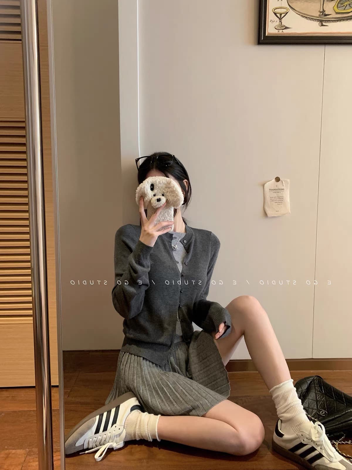 아메리칸 검정색 페이크 레이어드 스웨터 니트 스웨터 여성 가을 겨울 디자인 센스 몸매 가꾸기 슬림해 보이는 만나는 인사이드 가져 가라. 긴팔 맨위 상세 이미지 4