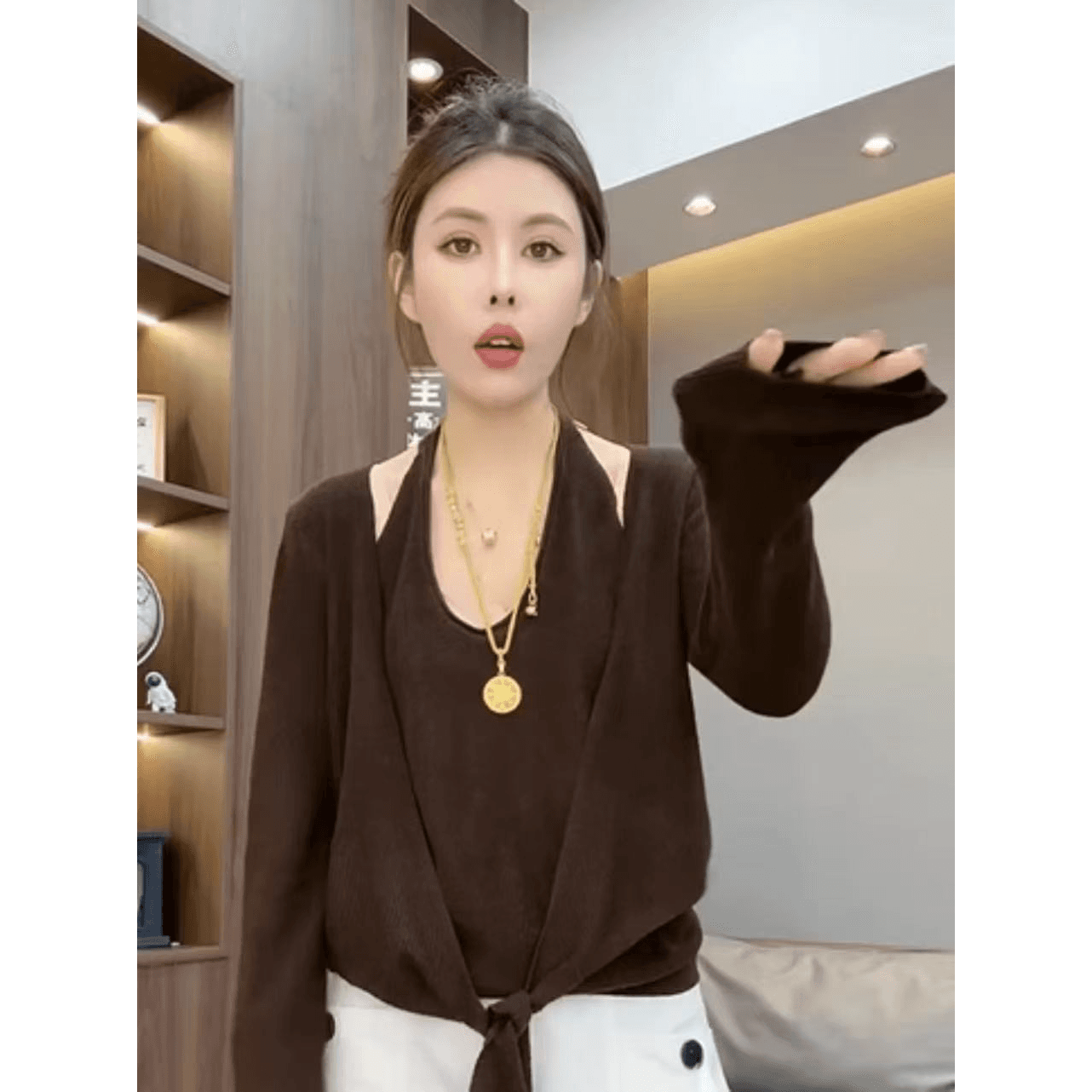 2026 봄 새로운 페이크 레이어드 얼음 실크 아마 니트 스웨터 여성 고급 센스 슬림해 보이는 외국 가스 다용도 슬림해 보이는 맨위 이미지 5