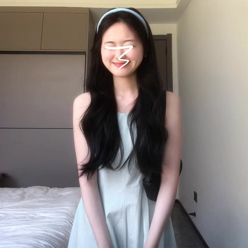 올해 인기 파란색 민소매 드레스 아이들 여름 2025 새로운 작은 키 휴가 바람 롱 스커트 디자인 센스 이미지 3