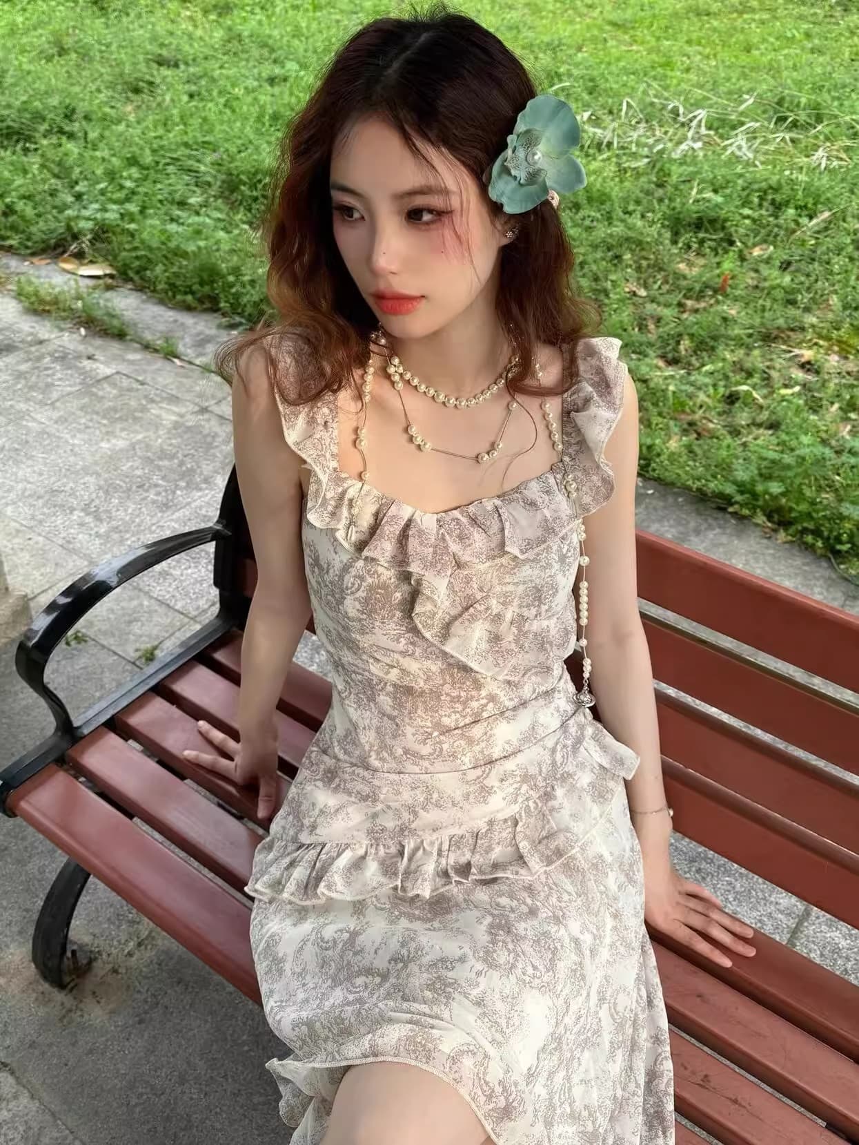 높음 비틀림 쉬폰 벨트 네리 있음 지퍼 신선함 꽃무늬 슬립 미니 스커트 프릴 주름 불규칙 드레스 이미지 4