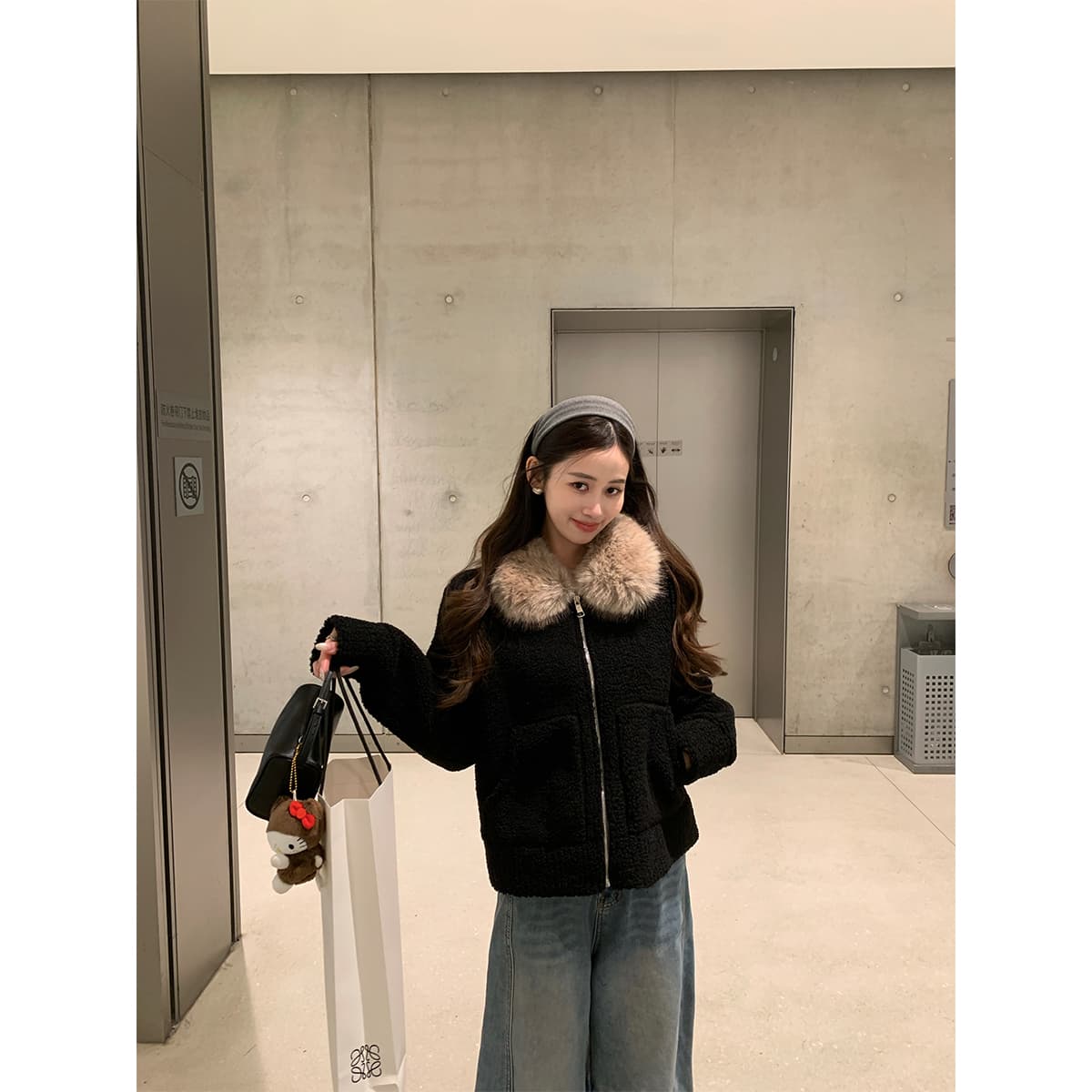 두꺼운 500 그램 양털 플리스 복합 스웨이드 큰 모피 칼라 하나 검정색 양털 고급 센스 모피 맨위 트렌디