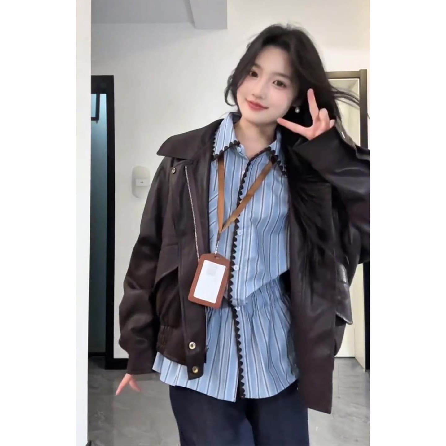 빅 사이즈 지방 mm 배색 스트라이프 여성 셔츠 2026 가을 새로운 한 부서 착용 가져 가라. POLO 칼라 루즈핏 긴팔 셔츠 이미지 5