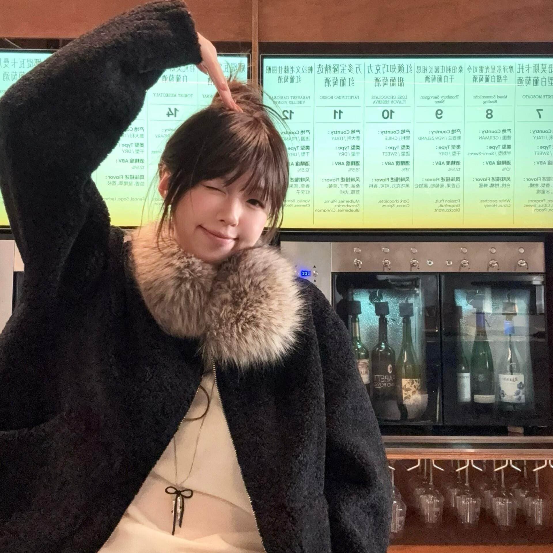 두꺼운 500 그램 양털 플리스 복합 스웨이드 큰 모피 칼라 하나 피모 하나 모피 칼라 두꺼운 모피 재킷 이미지 2