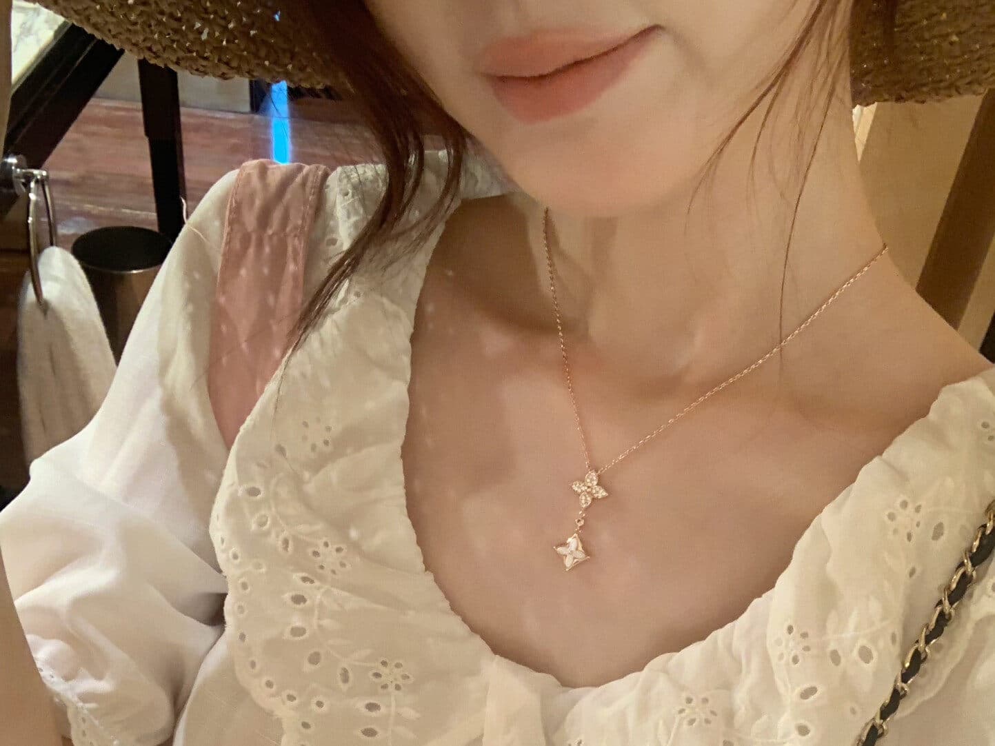 프랑스식 새로운 품격 레이스 레이스 반팔 셔츠 베이비 칼라 오프숄더 쇼트 스타일 빛 럭셔리 고급 센스 맨위 상세 이미지 10