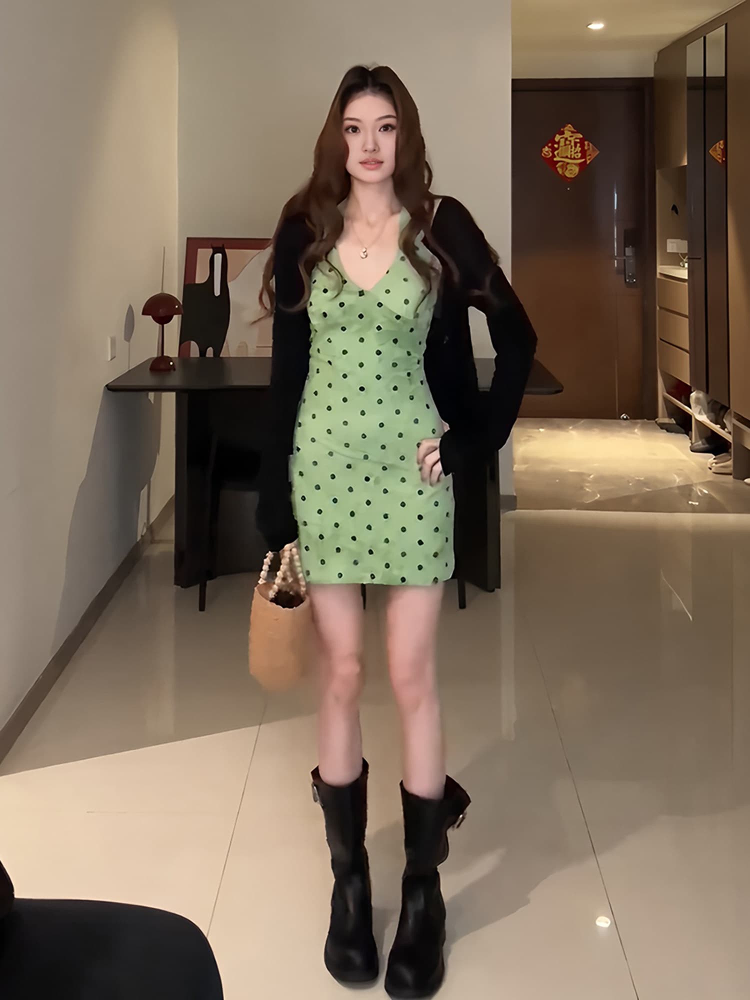 폴리 에스터 인터넷 원단 네리 마이크로 지방 mm 순수한 욕망 핫걸 바람 녹색 도트 무늬 품격 몸매 가꾸기 슬림해 보이는 한 마디 짧은 치마 상세 이미지 4