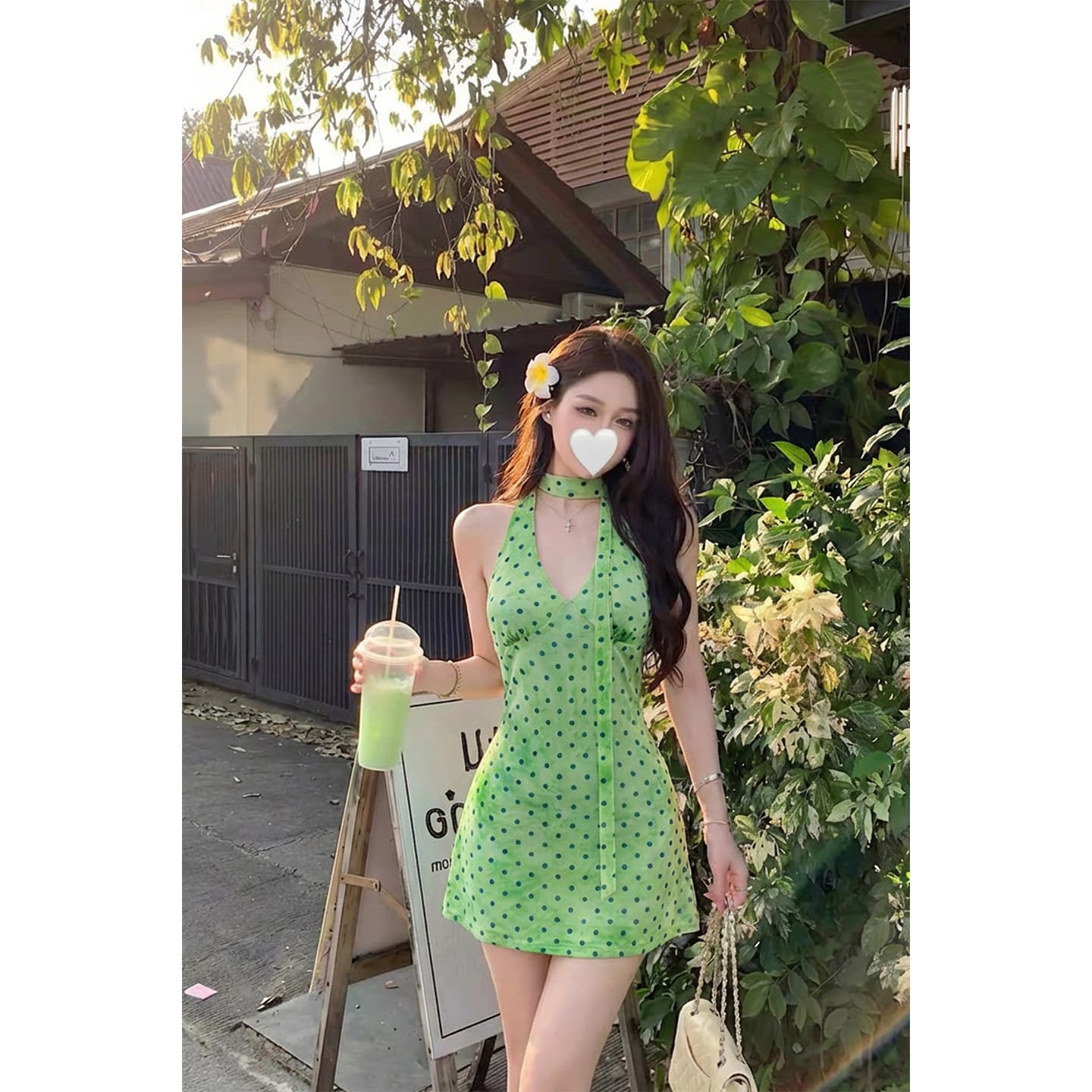 폴리 에스터 인터넷 원단 네리 여름 프랑스식 레트로 휴가 바람 도트 무늬 행침 목 V넥 꼬집기 허리 드레스 이미지 4