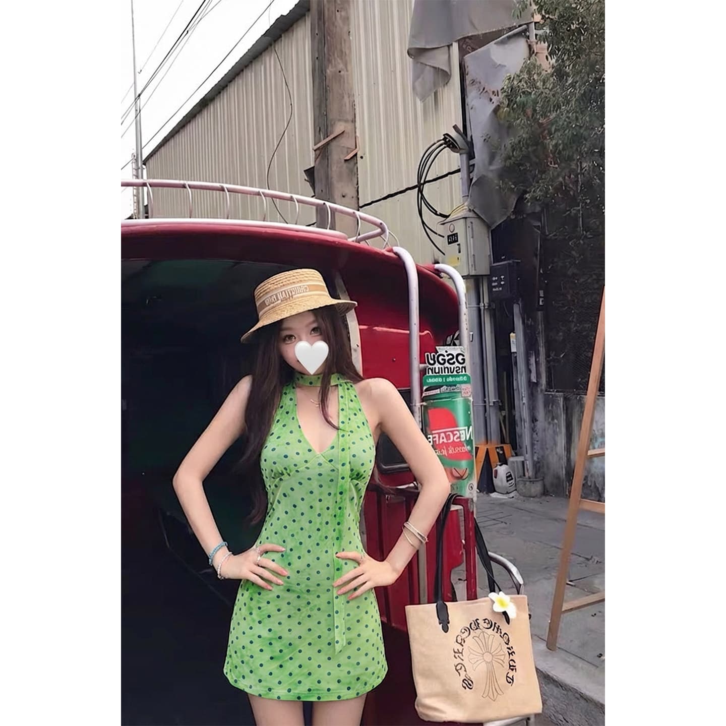 폴리 에스터 인터넷 원단 네리 여름 프랑스식 레트로 휴가 바람 도트 무늬 행침 목 V넥 꼬집기 허리 드레스 이미지 2