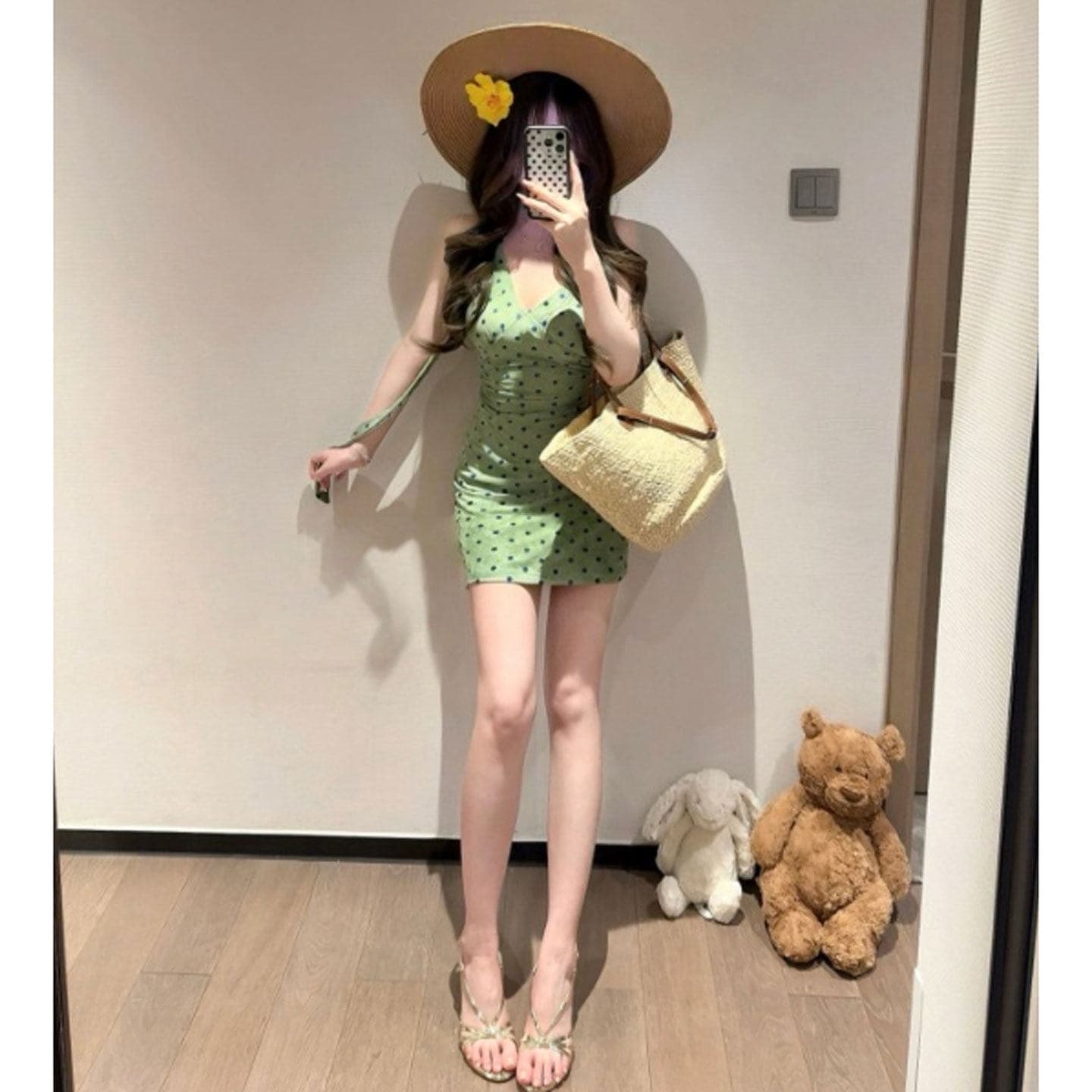 폴리 에스터 인터넷 원단 네리 녹색 V넥 도트 무늬 행침 목 여성 드레스 여름 프랑스식 허리 수축 품격 타이트 스커트 이미지 4