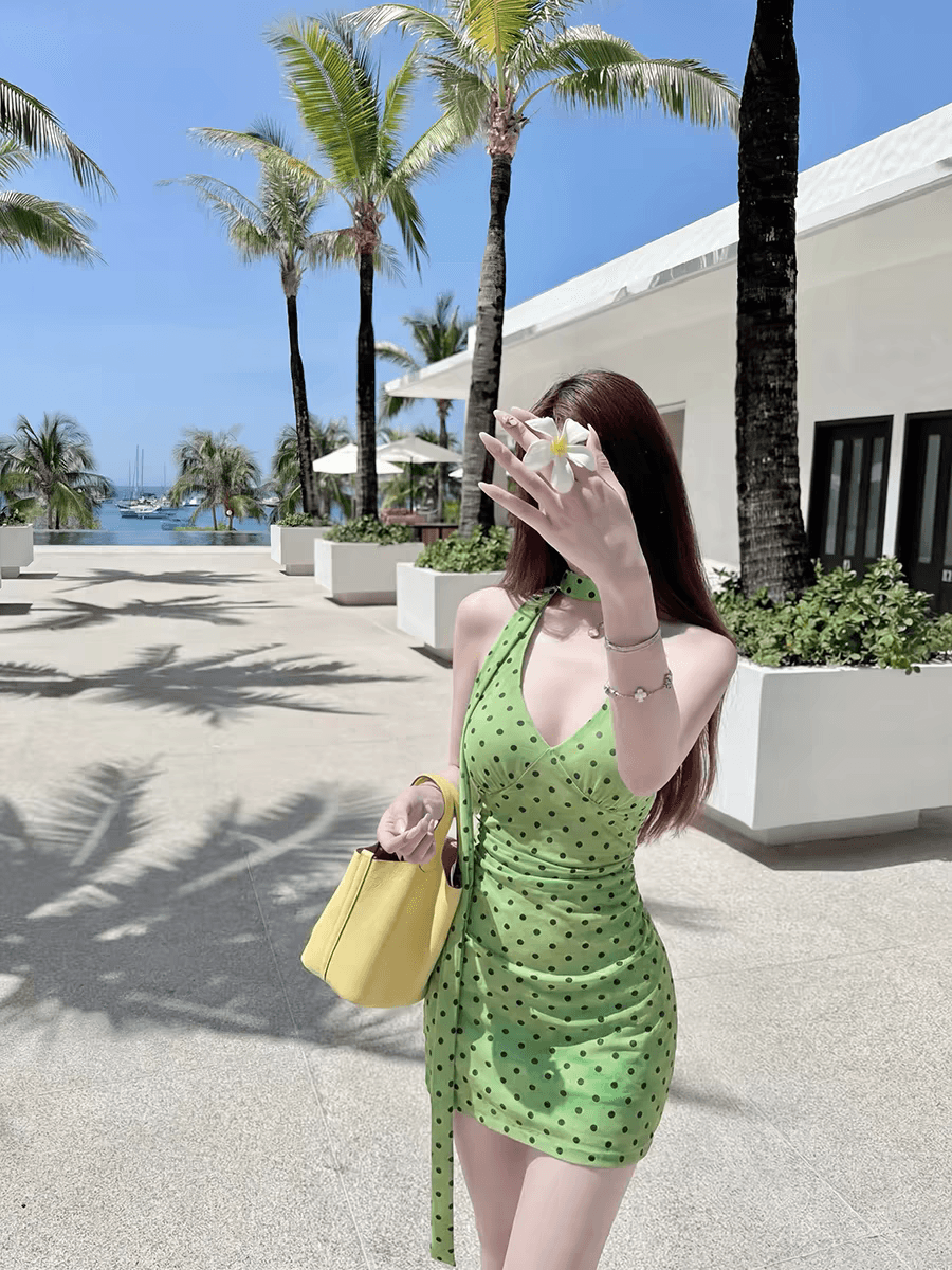 폴리 에스터 인터넷 원단 네리 도트 무늬 레트로 V넥 행침 목 허리 수축 품격 리본 여성 드레스 여름 타이트 스커트 이미지 3