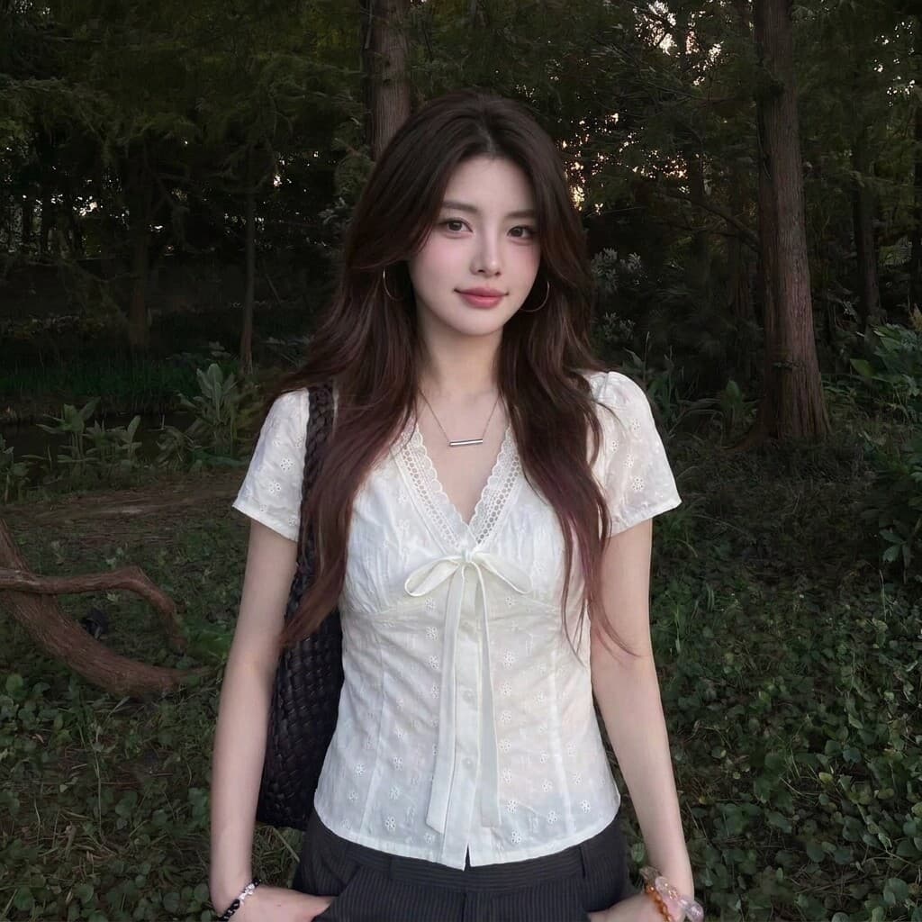 순면 자카드 원단 네리 신선함 순수한 욕망 레이스업 허리 수축 쇼트 스타일 홀로우 아웃 자수 슬림해 보이는 반팔 셔츠 상세 이미지 4