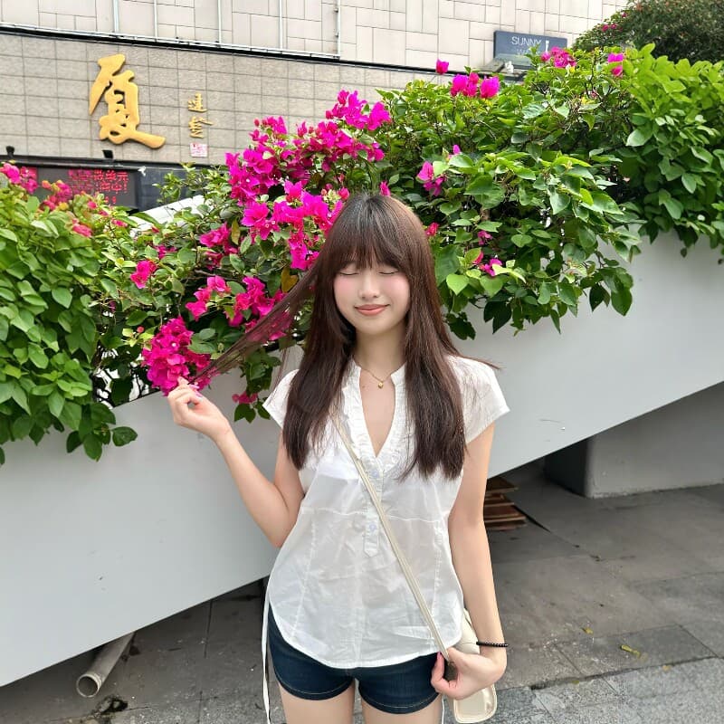 주간 실크 원단 스트랩 몸매 가꾸기 자르기 화이트 맨위 여성 프릴 v 칼라 반팔 디스플레이 몸 작은 셔츠