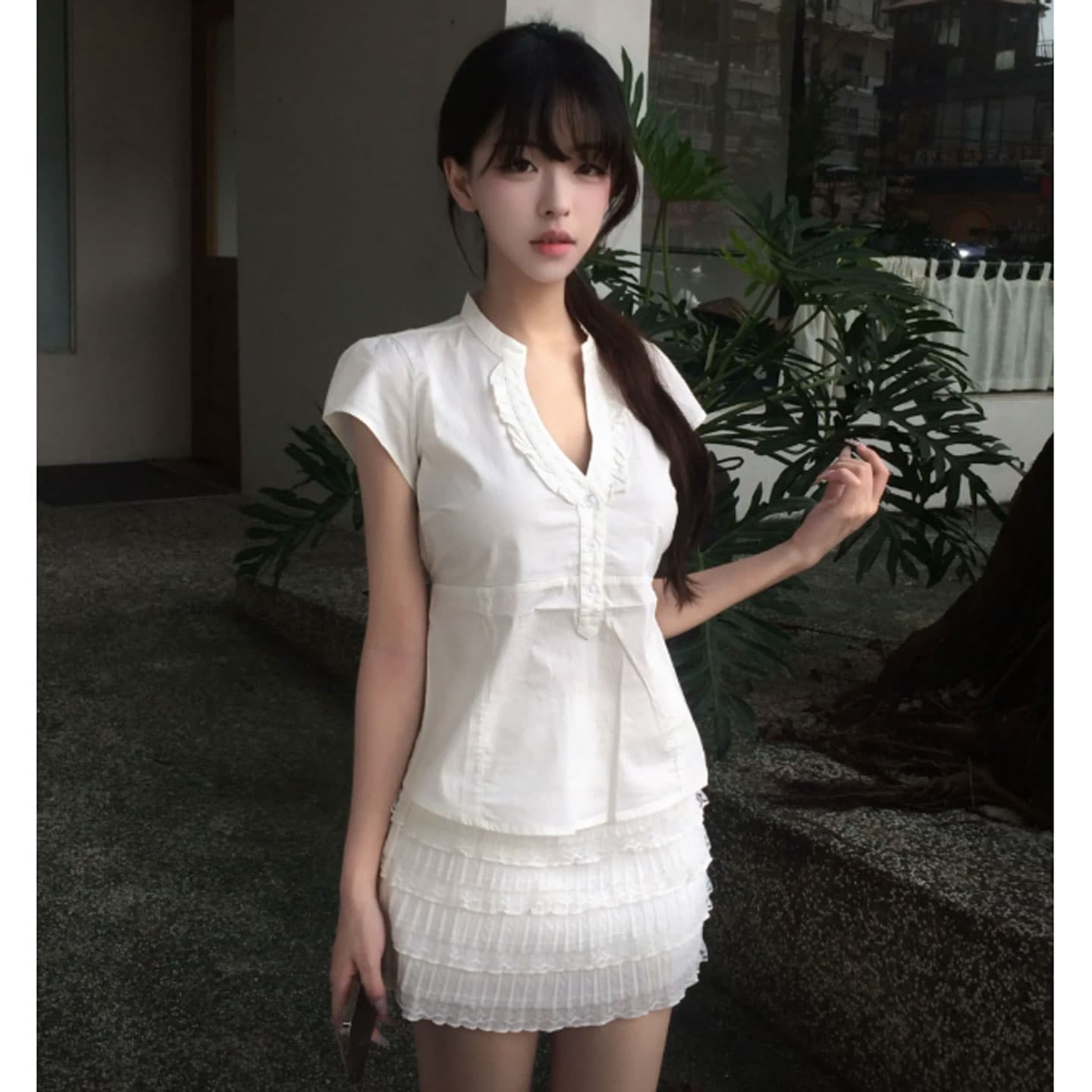 주간 실크 원단 스트랩 소녀 센스 v 칼라 레이스 흰 셔츠 반팔 허리 수축 미니멀리즘 다용도 작은 셔츠 상세 이미지 4