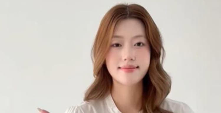 주간 실크 원단 스트랩 미니멀리즘 디자인 센스 화이트 셔츠 레이스 v 칼라 허리 수축 거품 소매 작은 셔츠 상세 이미지 2