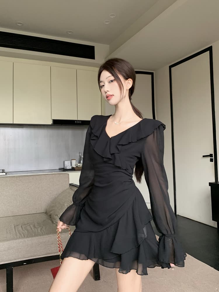 순수한 욕망 바람 깊은 v 작은 검은 드레스 프릴 긴팔 불규칙 인어 꼬리 슬림해 보이는 몸매 가꾸기 타이트 스커트 드레스 상세 이미지 7