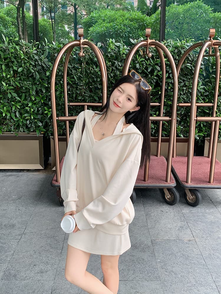 사람들 면 빈 가스 층 참나무 늑골 둘 색상 선택 사항 캐주얼 투피스 세트 v 칼라 행침 목 후드티 반신 스커트 상세 이미지 9