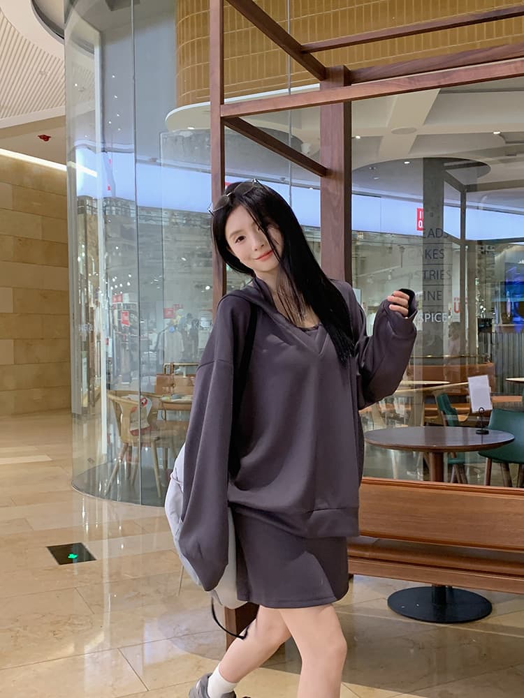 사람들 면 빈 가스 층 참나무 늑골 둘 색상 선택 사항 캐주얼 투피스 세트 v 칼라 행침 목 후드티 반신 스커트 상세 이미지 43