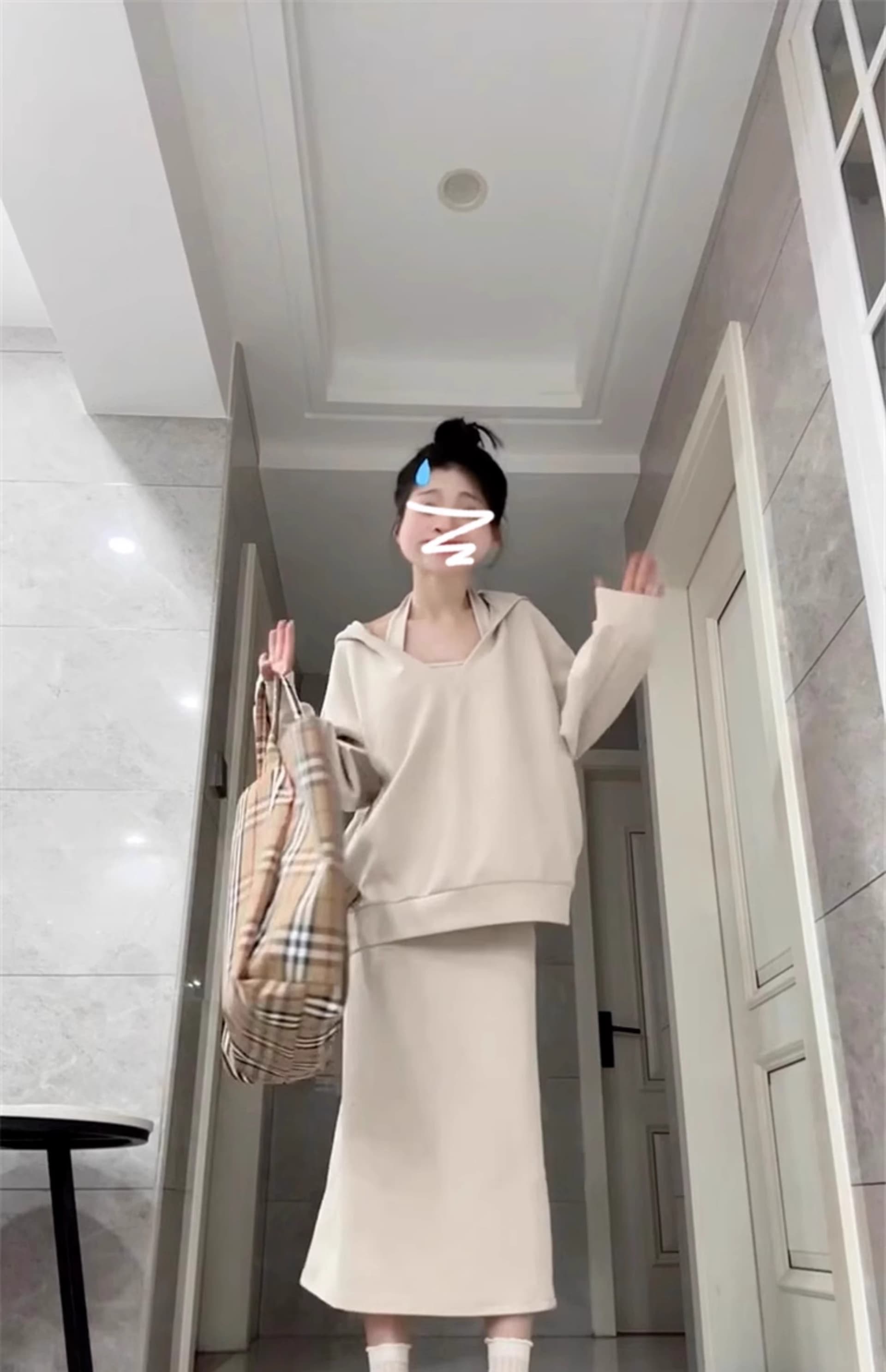 사람들 면 빈 가스 층 참나무 늑골 이른 가을 미니멀리즘 세트 여성 비틀림 후드 맨위 타이트 스커트 반신 스커트 상세 이미지 13