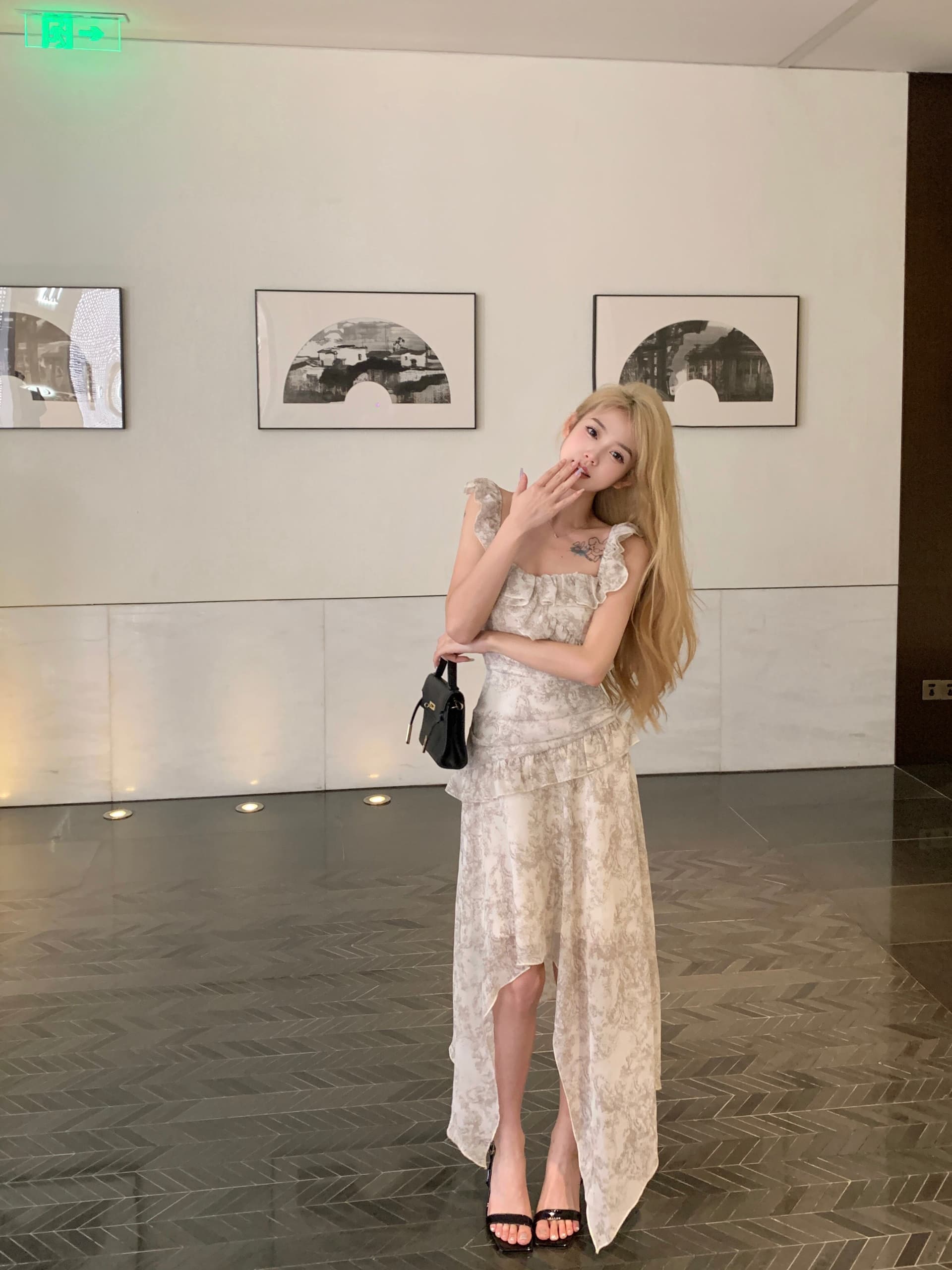 높음 비틀림 쉬폰 벨트 네리 있음 지퍼 작은 대중 디자인 꽃무늬 슬립 드레스 프릴 펌프 Pleat 쇼트 스타일 치마 상세 이미지 7