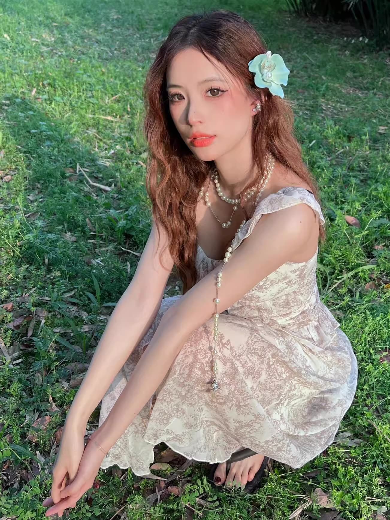 높음 비틀림 쉬폰 벨트 네리 있음 지퍼 신선함 꽃무늬 슬립 미니 스커트 프릴 주름 불규칙 드레스 상세 이미지 4