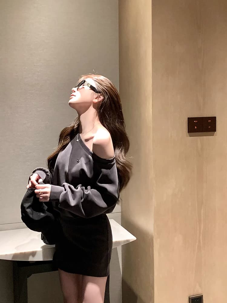 순수한 욕망 섹시함 몸매 가꾸기 오프숄더 후드티 드레스 프랑스식 루즈핏 슬림해 보이는 품격 디자인 센스 비스듬한 어깨 긴팔 치마 상세 이미지 5
